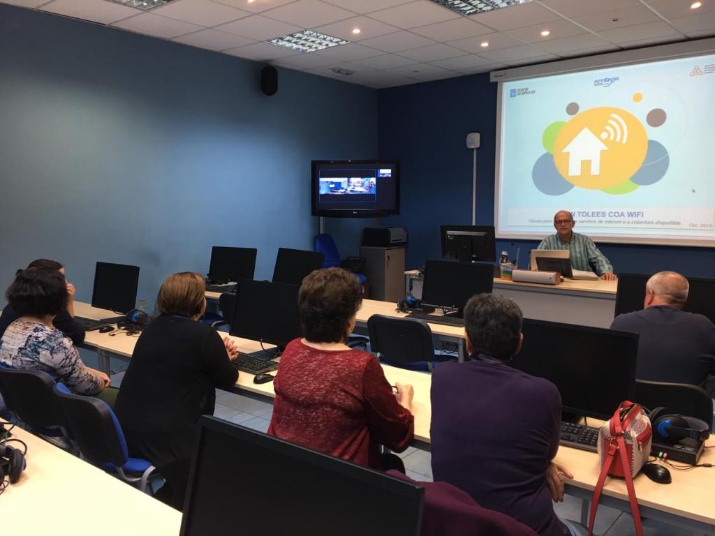 Celebrada a terceira xornada de asesoramento sobre os servizos de internet "Non tolees coa Wifi"